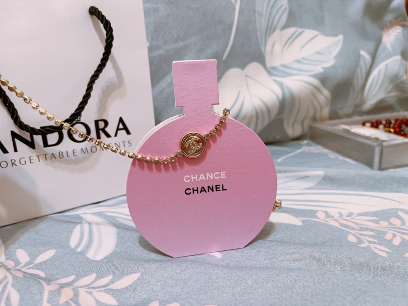 香奈兒頸鏈 不知真假但有鋼印-0