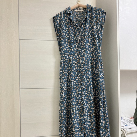 近新 Ray cassin 碎花長洋裝 Free size