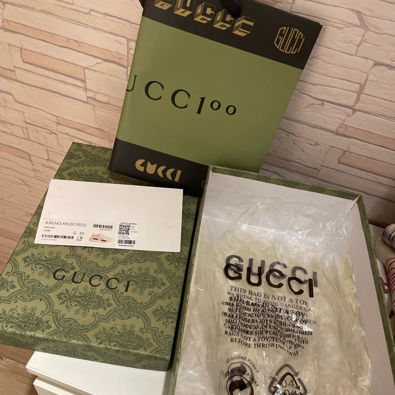 Rhyton Gucci標誌皮革運動鞋-4