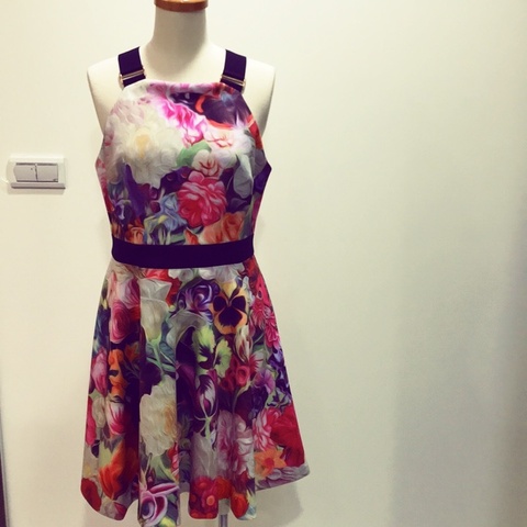 Ted Baker 獨家印花洋裝 42號