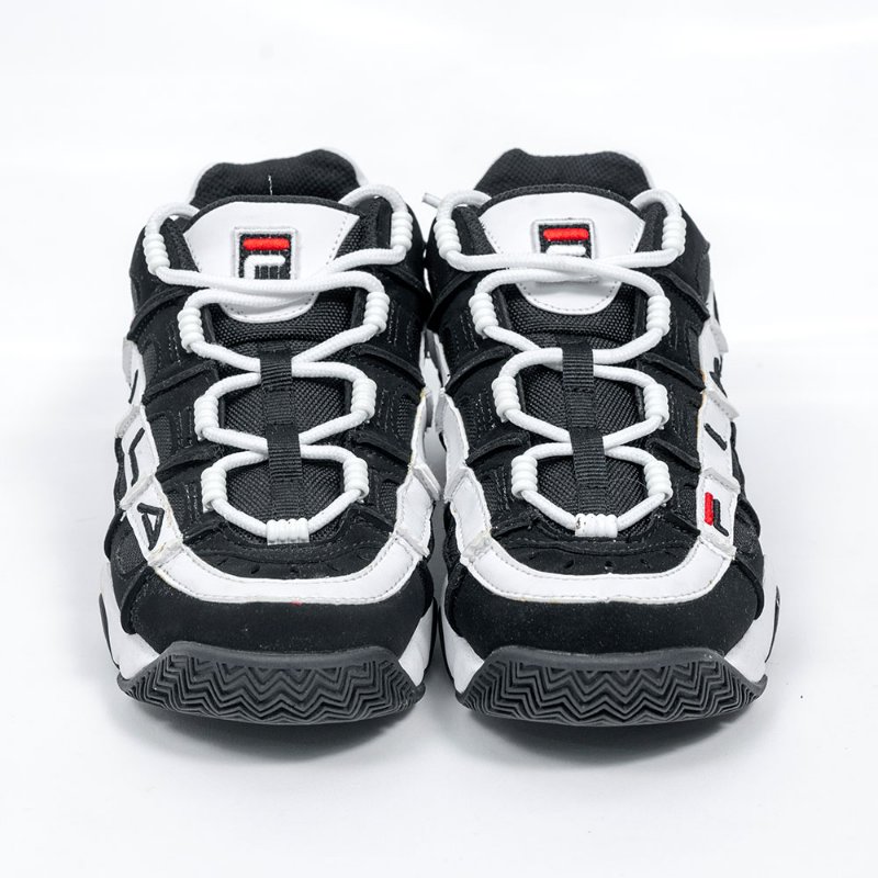 【余皓然私服】FILA 黑白撞色休閒鞋-1