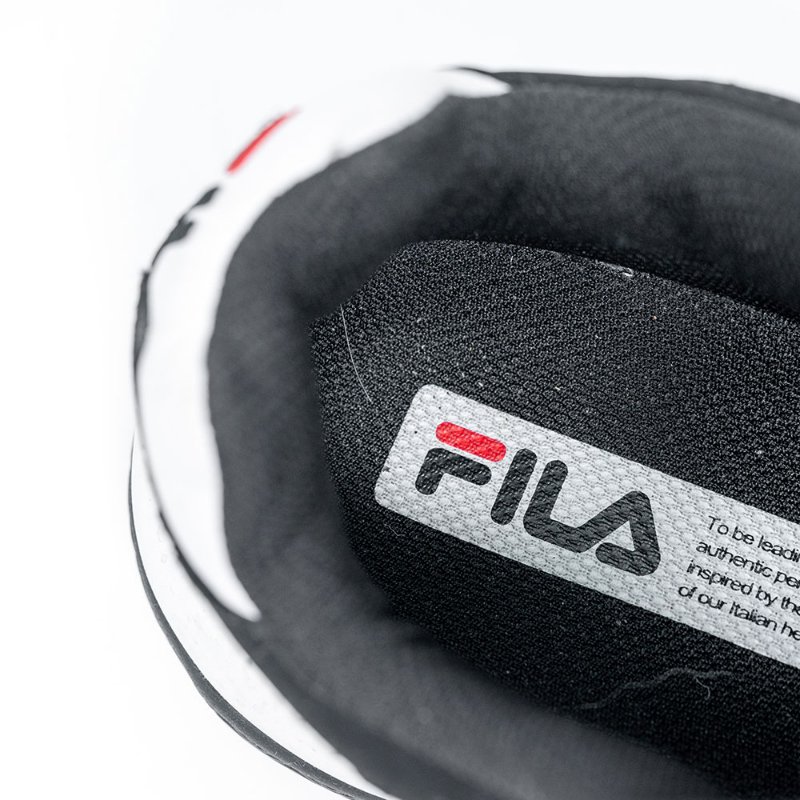 【余皓然私服】FILA 黑白撞色休閒鞋-4