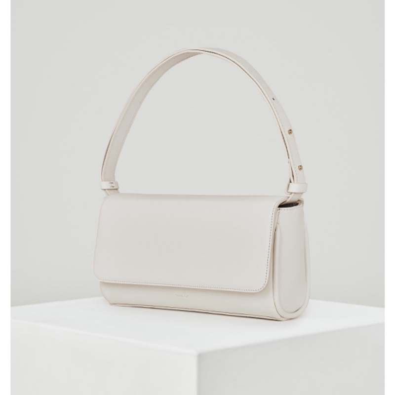 韓國 STAND OIL 奶油色腋下包-4