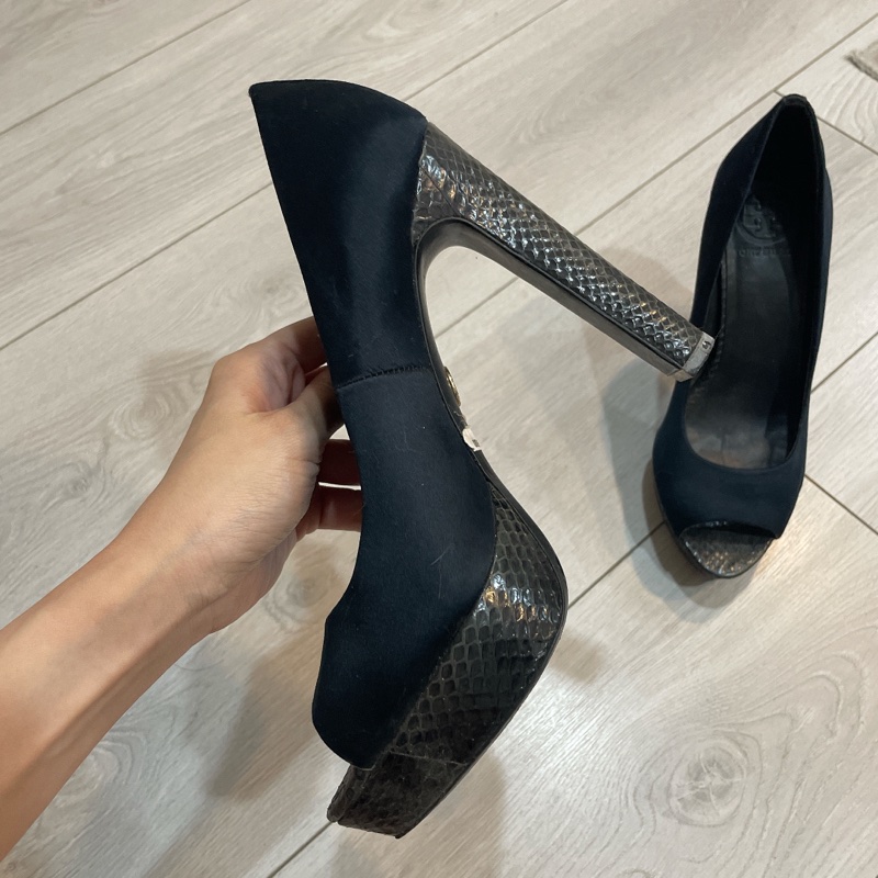 tory burch緞布壓紋蛇紋粗跟高跟魚口鞋7.5-1