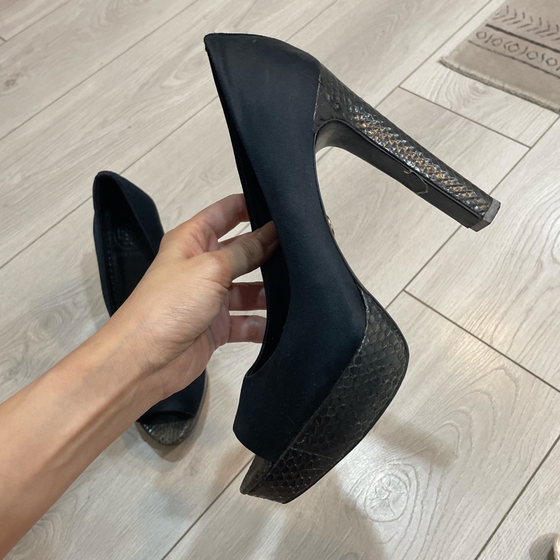 tory burch緞布壓紋蛇紋粗跟高跟魚口鞋7.5-3