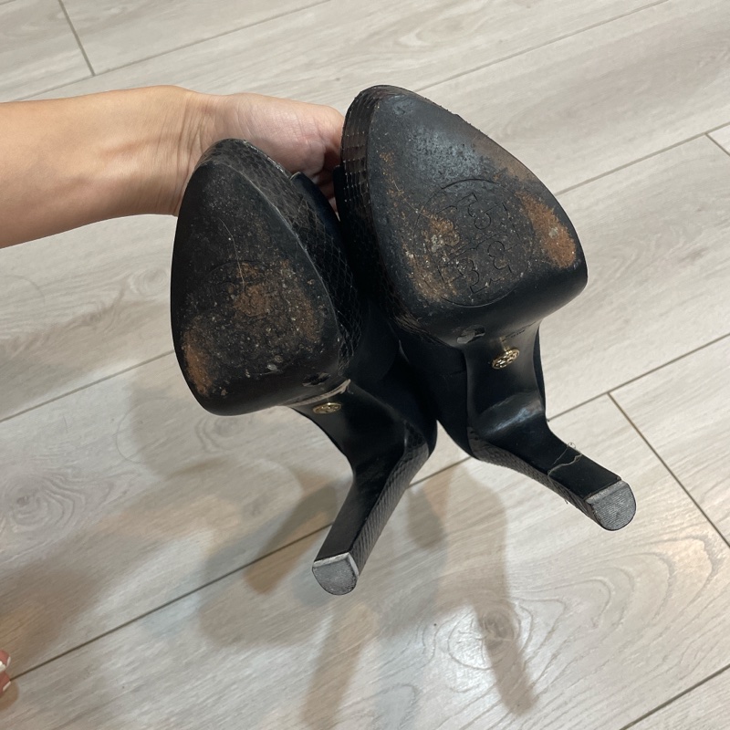 tory burch緞布壓紋蛇紋粗跟高跟魚口鞋7.5-5
