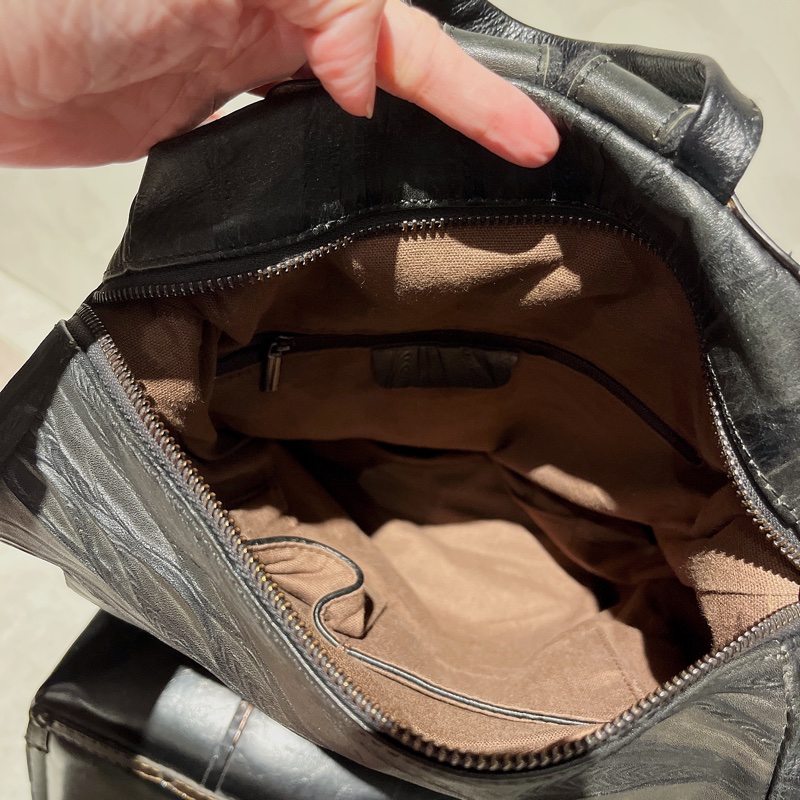 正牛皮壓樹葉紋少見手工包、真皮後背包、台灣師傅文創手作包-3