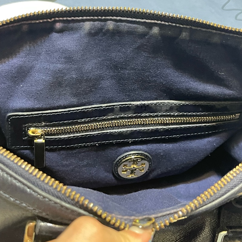 TORY BURCH  TB  深藍漆皮波斯頓包 手提包 斜背包 側背包 肩背包 通勤包 二手真品-7