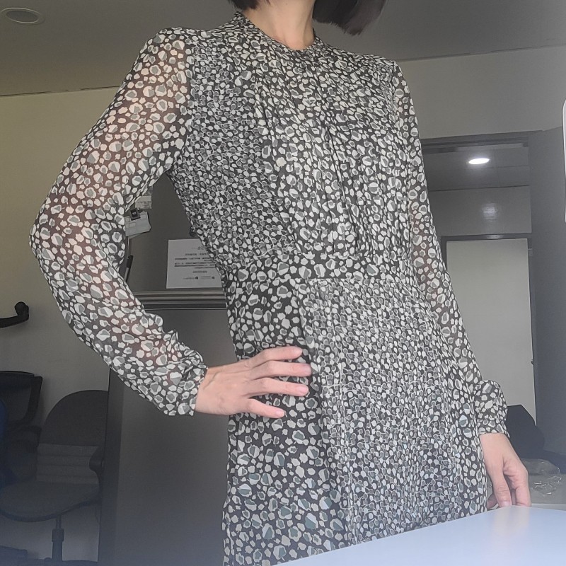 Burberry 名牌絲質百摺胸口洋裝（正品！！！）-5