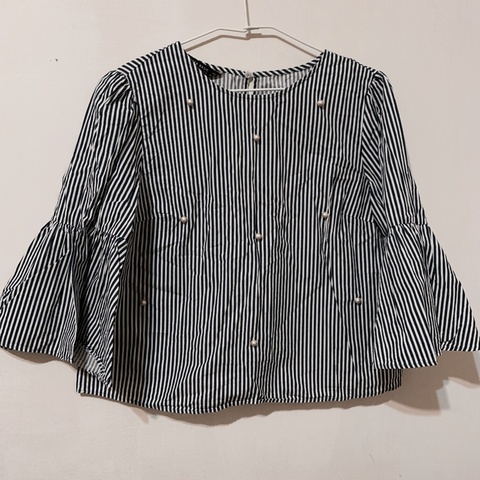 ZARA 珍珠蓬蓬袖襯衫