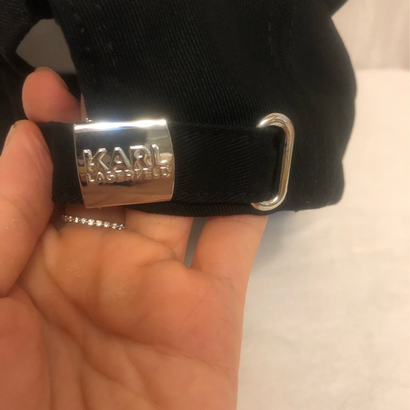 KarlLagerfeld 老佛爺 立體亮片貓耳朵黑帽 棒球帽-5