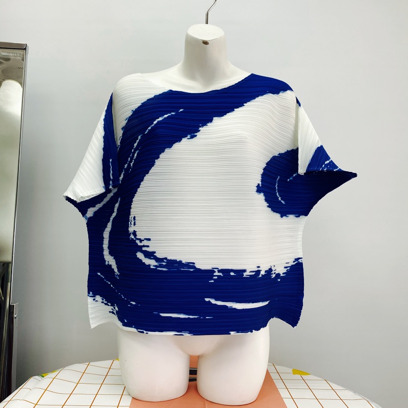 閃電造型藍白褶衫-0