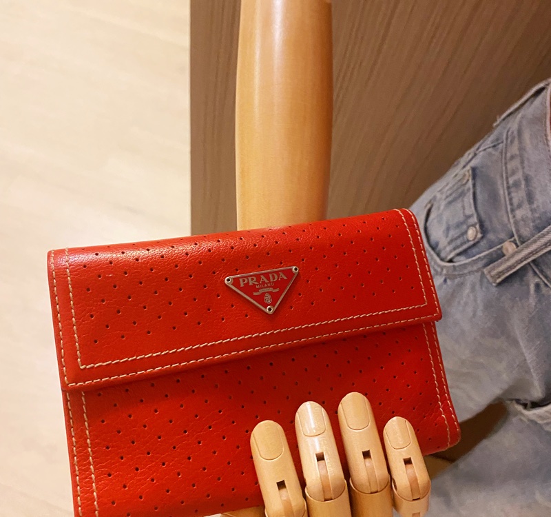 PRADA 紅三角鐵牌 小牛皮三折中夾 橘紅色 9成新-0