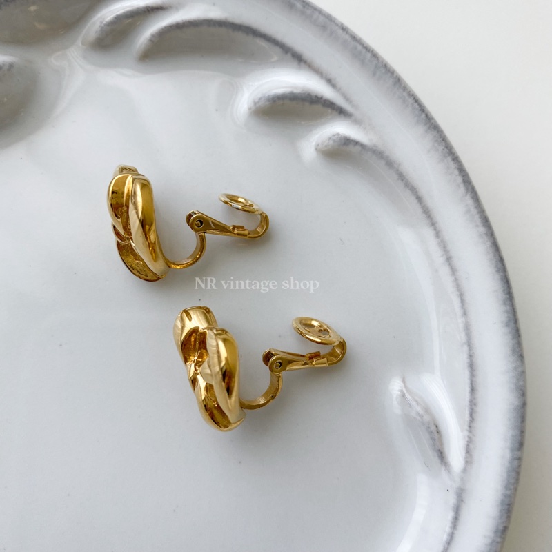 NINA RICCI 愛心緞帶耳夾-7