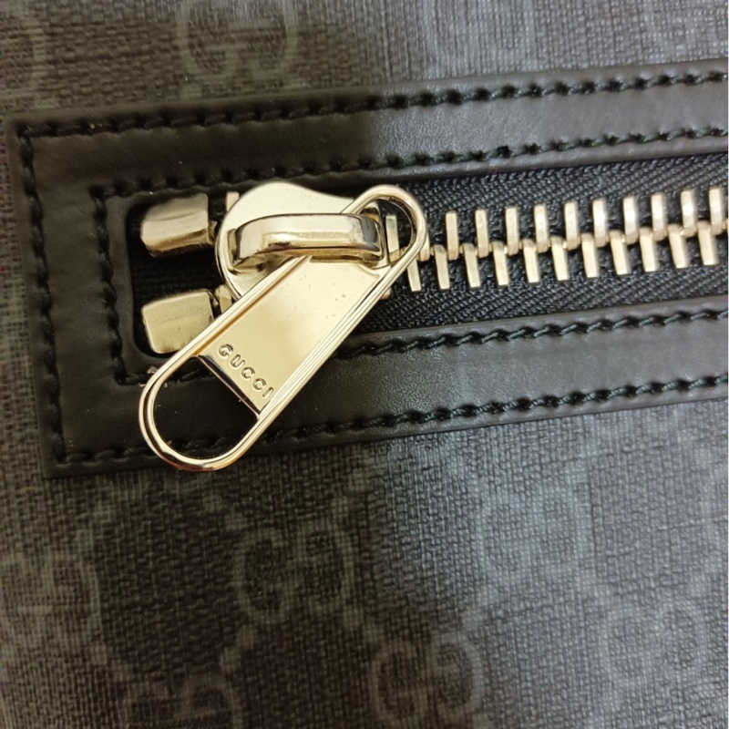 售 全新❗️【GUCCI 古馳】GG Supreme帆布郵差包-4