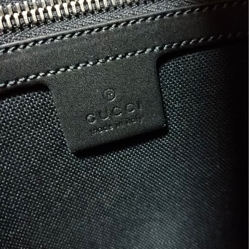 售 全新❗️【GUCCI 古馳】GG Supreme帆布郵差包-6