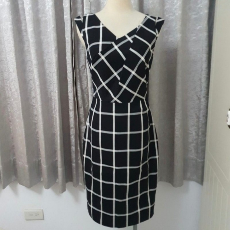 倫敦品牌KAREN MILLEN洋裝-2