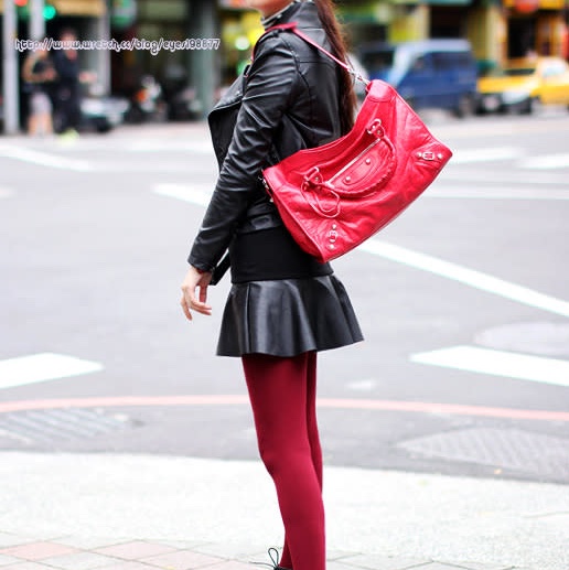 BALENCIAGA 巴黎世家 city 莓紅 全皮 小釦 手提包 肩背包 機車包-8