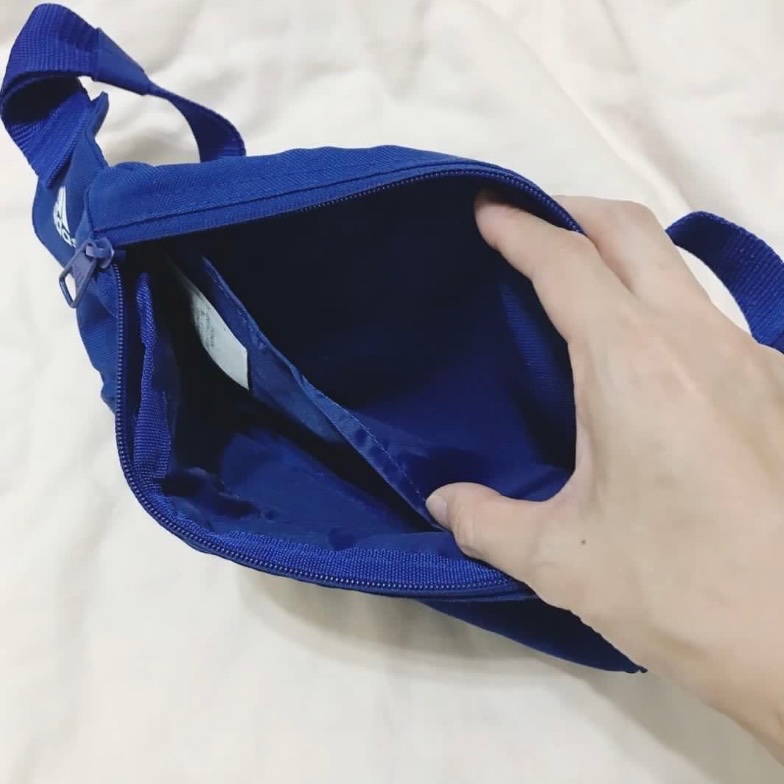 極新-adidas藍色側背包 胸前包-2