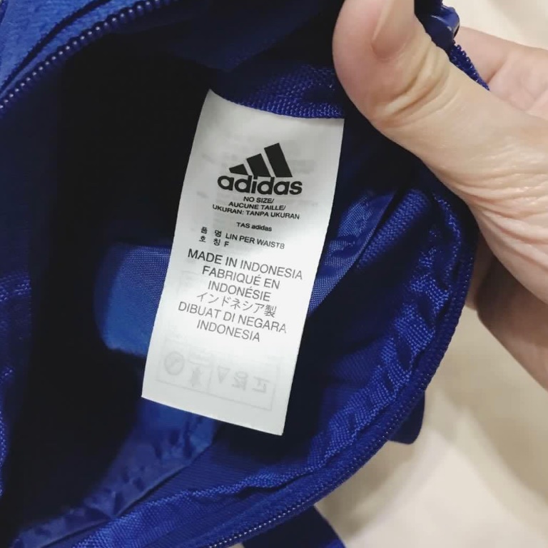 極新-adidas藍色側背包 胸前包-4
