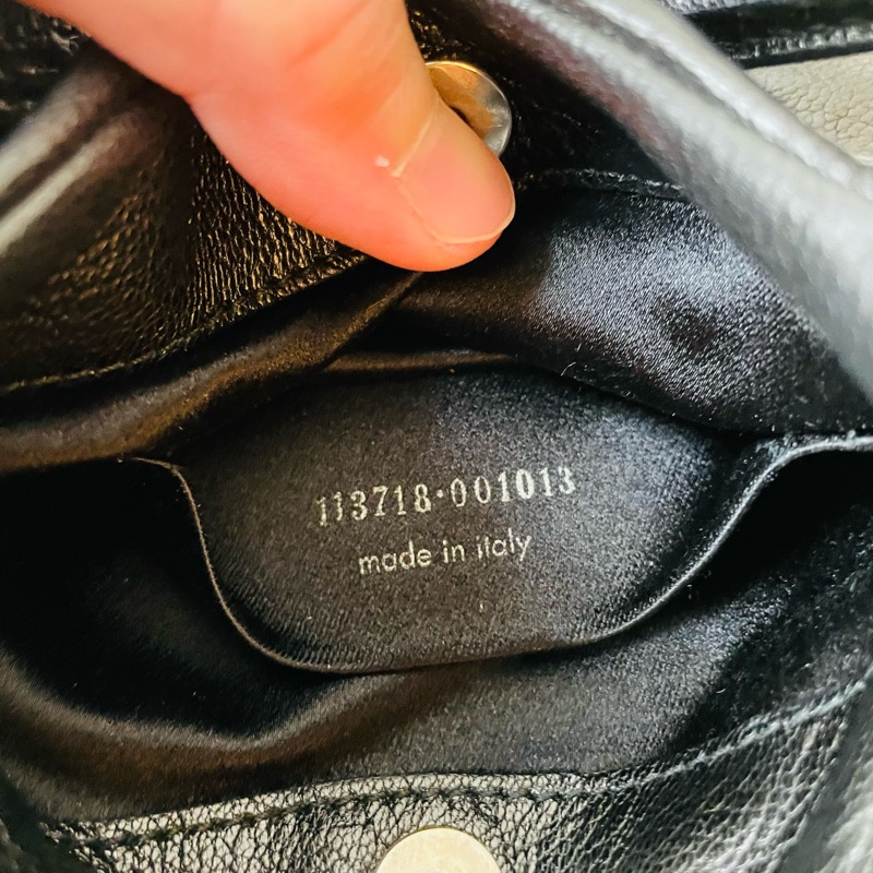 二手正品YSL聖羅蘭牛皮花朵小包/手機包/義大利製～有扣環可加背帶，近全新！看圖看內文-4