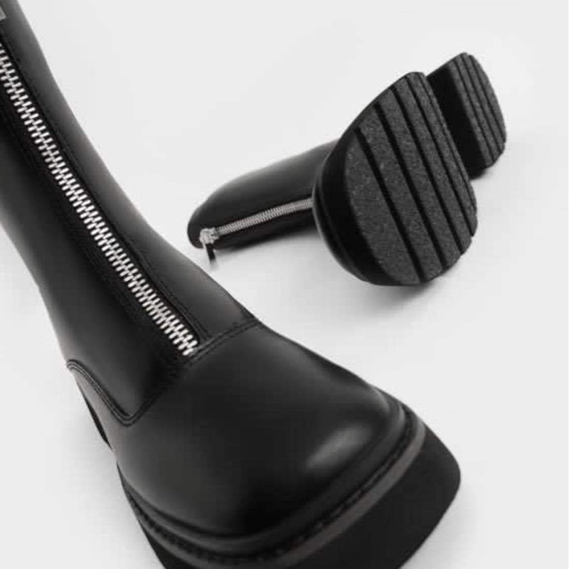 全新charles & keith 小ck 前拉鍊厚底中筒靴 38號-3