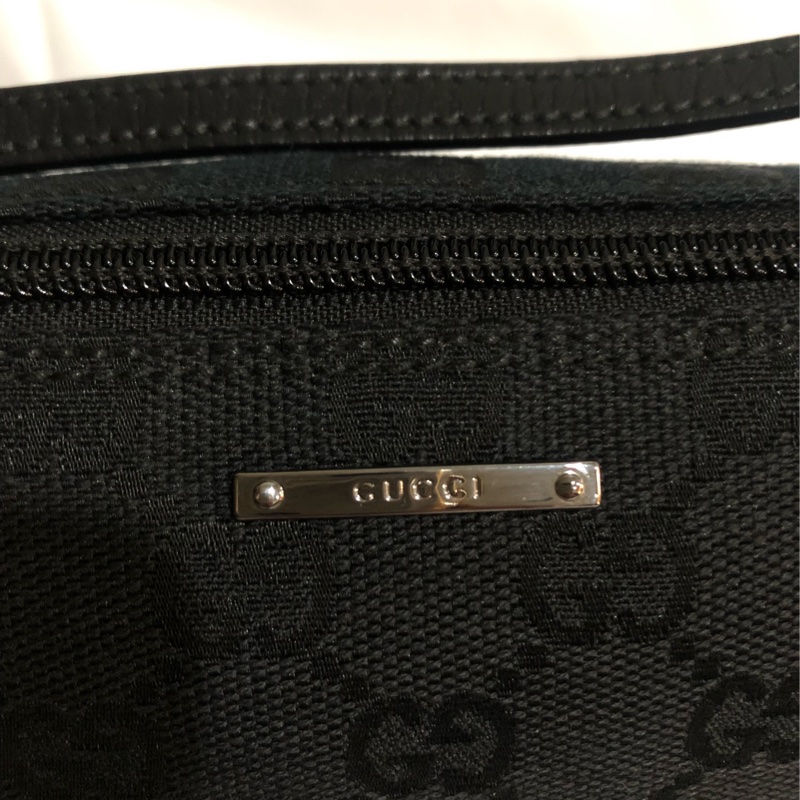 GUCCI 丹寧腋下包 (黑色)-7
