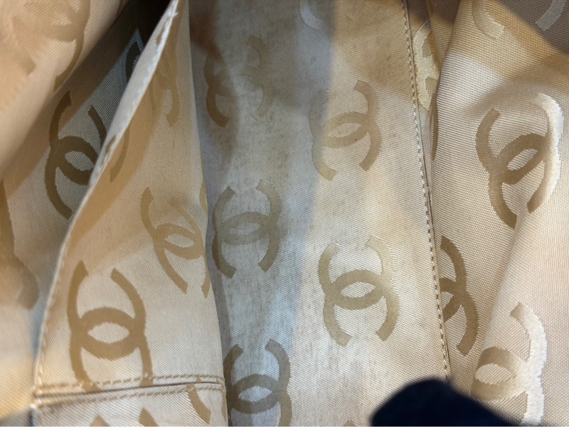 CHANEL 大logo小牛皮手提肩背包(牛奶糖色)_展示品  CH19000007-6