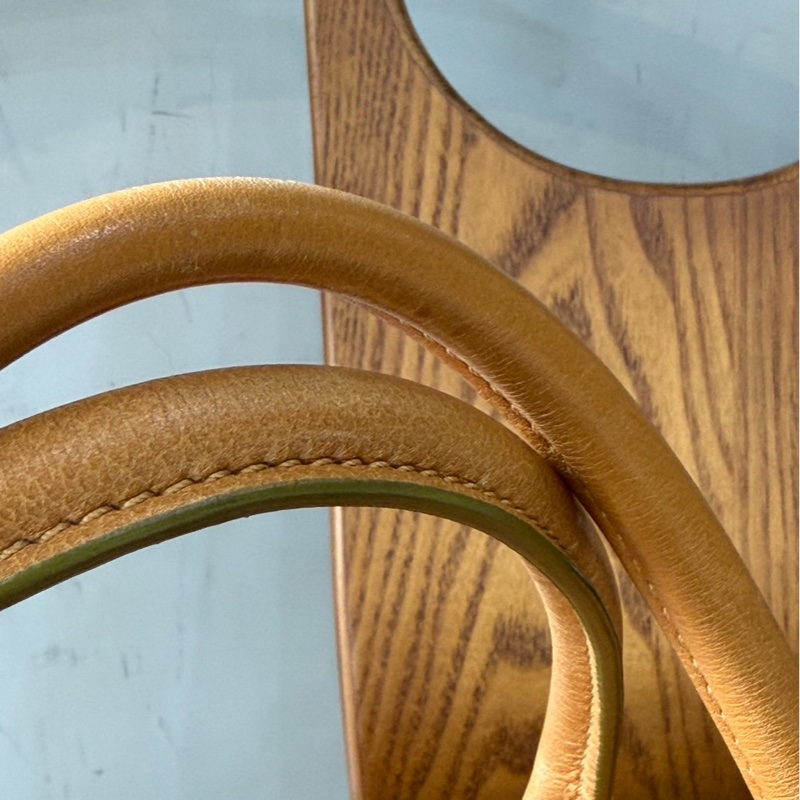 CHANEL 大logo小牛皮手提肩背包(牛奶糖色)_展示品  CH19000007-12