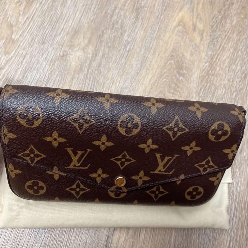 LV 老花三合一woc鍊條包-1