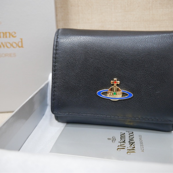 Vivienne Westwood 皮革短夾 黑 有零錢格-7