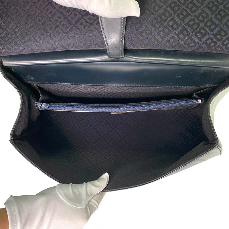 Bally 黑色漆皮肩背包-4