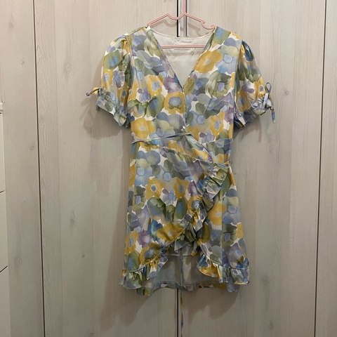 交叉綁帶花花洋裝