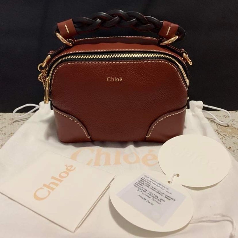 全新Chloé mini Daria 迷你皮革鍊條包-2