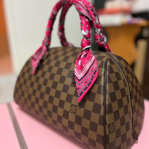 LV 手提袋