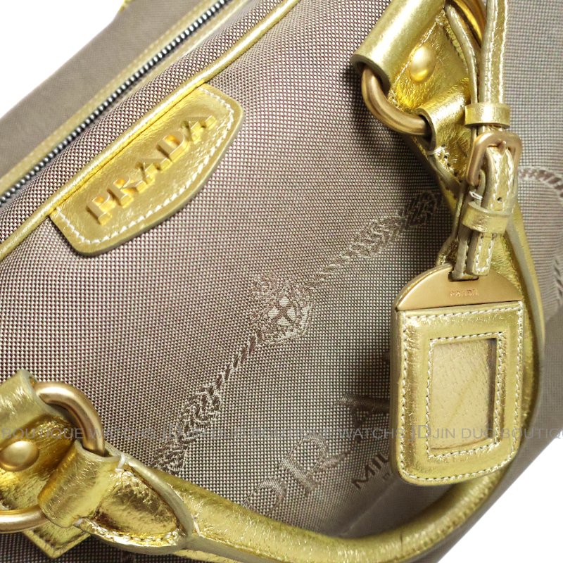 金鐸精品~C394 PRADA普拉達駝色織布與金色皮革拼接家徽大LOGO 波士頓包 手提肩背包-6