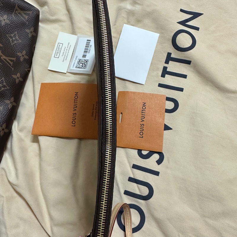 全新LV carry it包-4