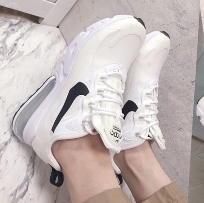 9成新以上💕AirMax 270 React 融雪棉花色-0