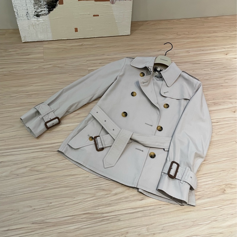 Burberry短版風衣尺寸UK8/USA6-0