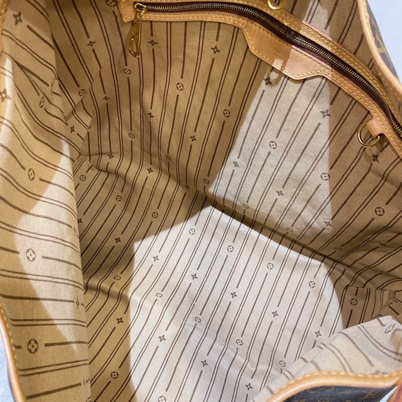 LV delightful輕量大包-6