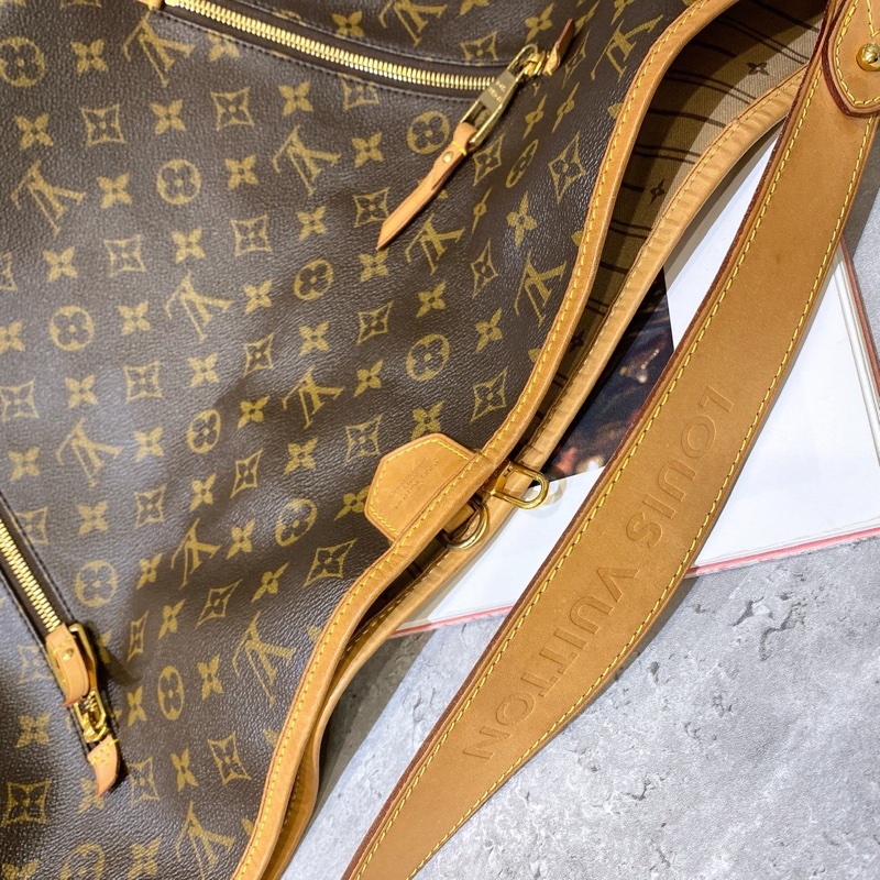 LV delightful輕量大包-8