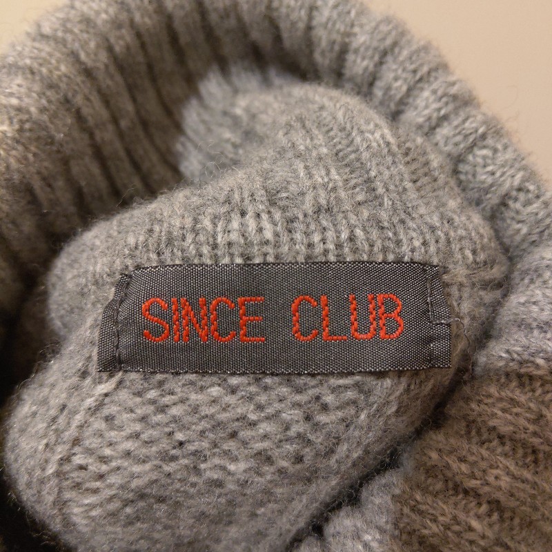 灰色高領短袖針織毛衣-1