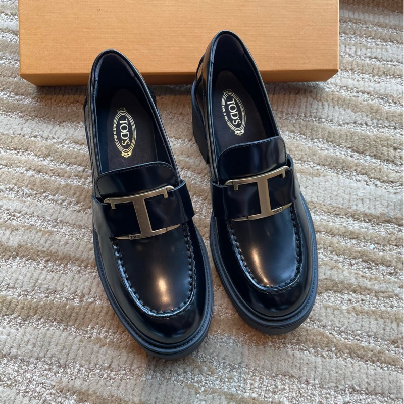 TOD's經典樂福鞋 39號（全新僅試穿）TOD’s loafers 厚底樂福鞋 皮鞋 真皮皮鞋 黑色皮鞋-0