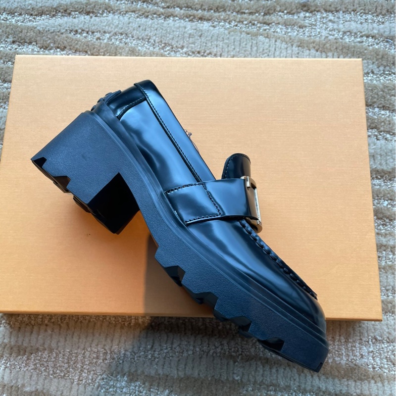 TOD's經典樂福鞋 39號（全新僅試穿）TOD’s loafers 厚底樂福鞋 皮鞋 真皮皮鞋 黑色皮鞋-2
