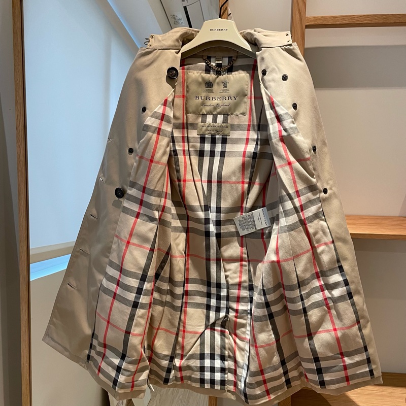 Burberry常規版風衣 尺寸UK6/US4-3
