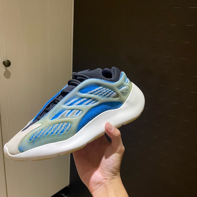 Yeezy 700v3 us11裸鞋