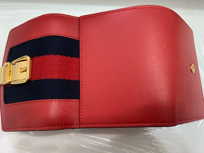 Gucci全新短夾-7
