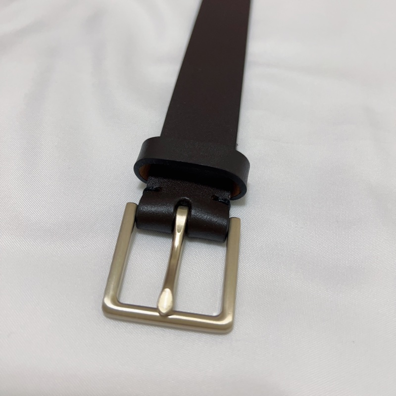《近新》UNIQLO 女純正牛皮皮帶M/ 「深咖啡色」基本經典款 素雅 舒適百搭 真皮耐用 原價990省$402-1