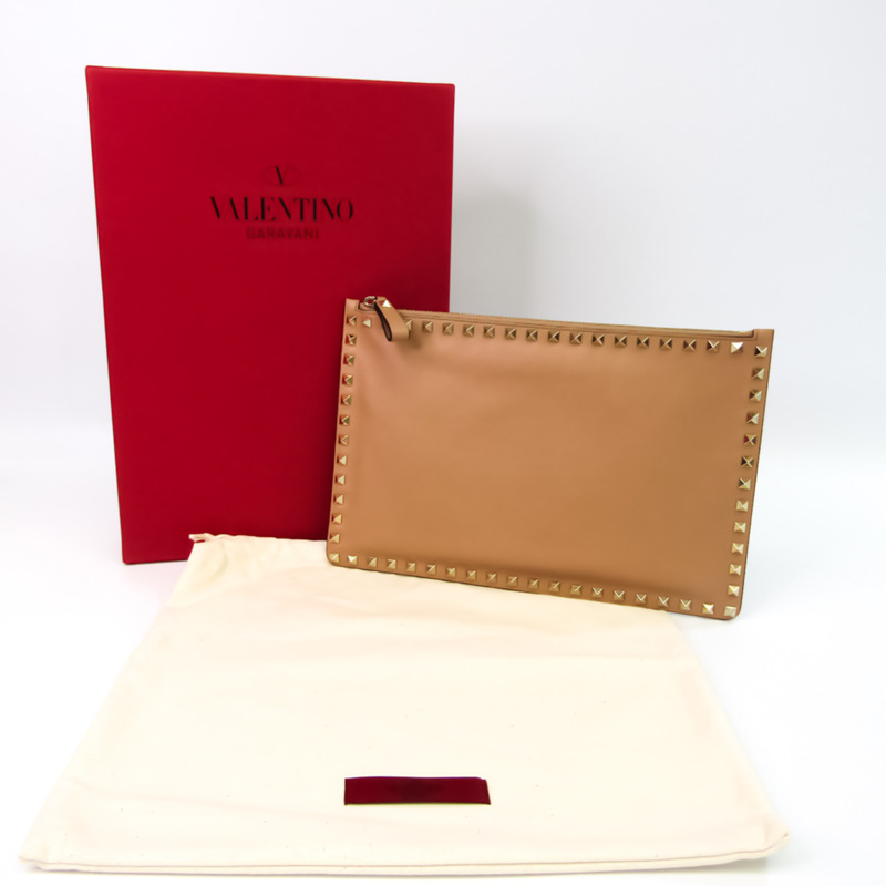 【日本直送】Valentino Garavani Lock 男式、女式皮革鉚釘手拿包米色-10