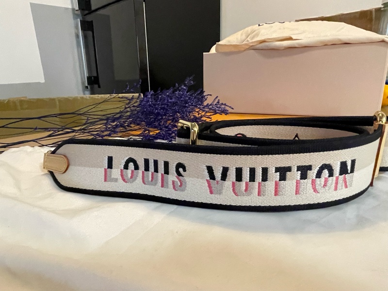 Lv speedy20 寬肩帶-1